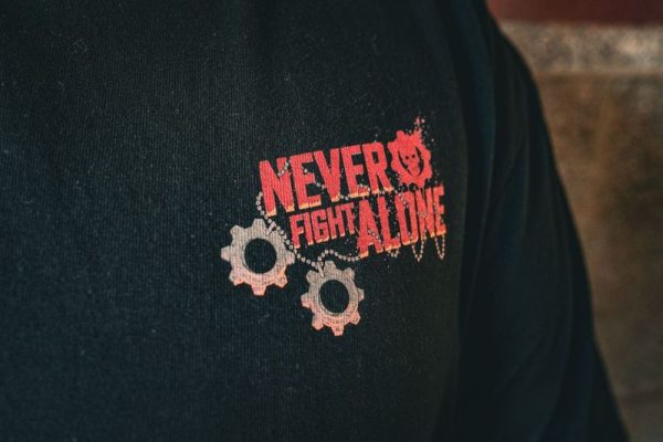 Gears of War  Never Fight Alone  Year 3 Tee Sale