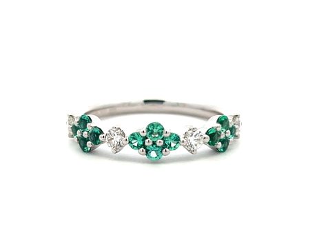 14K White Gold 0.64ctw Emerald & Diamond Floral Ring For Discount