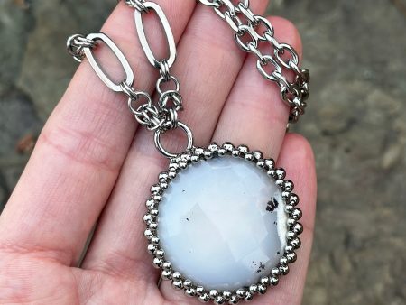 GEMSTONE Round White Dendritic Agate Pendant Online